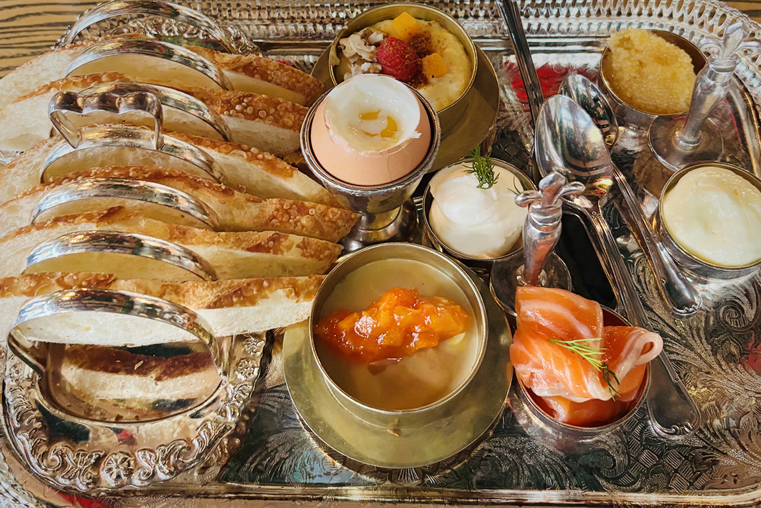 Завтрак в «Онегин Даче». Вкусно, но для одного человека много — я не осилила