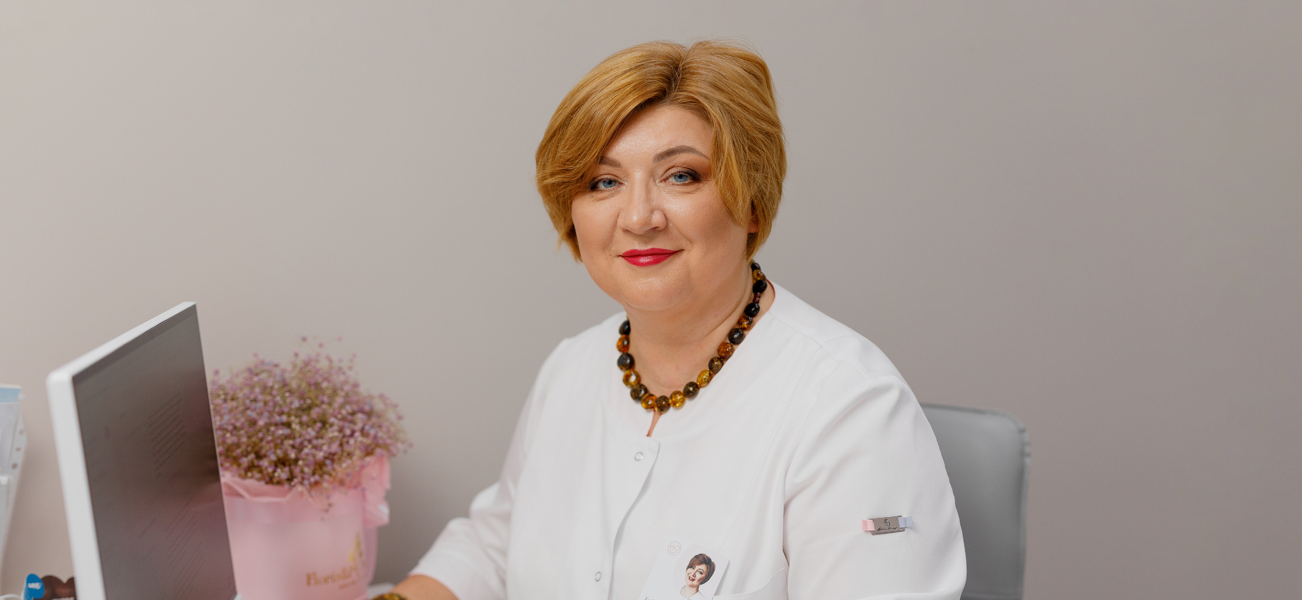«Чаще всего причина — хеликобактер»: гастроэнтеролог Юлия Хабарова — о гастрите и язве желудка
