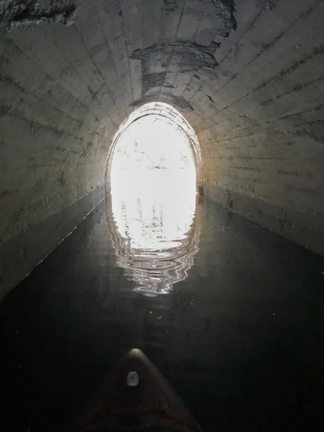 Канал под дорогой в Волжске