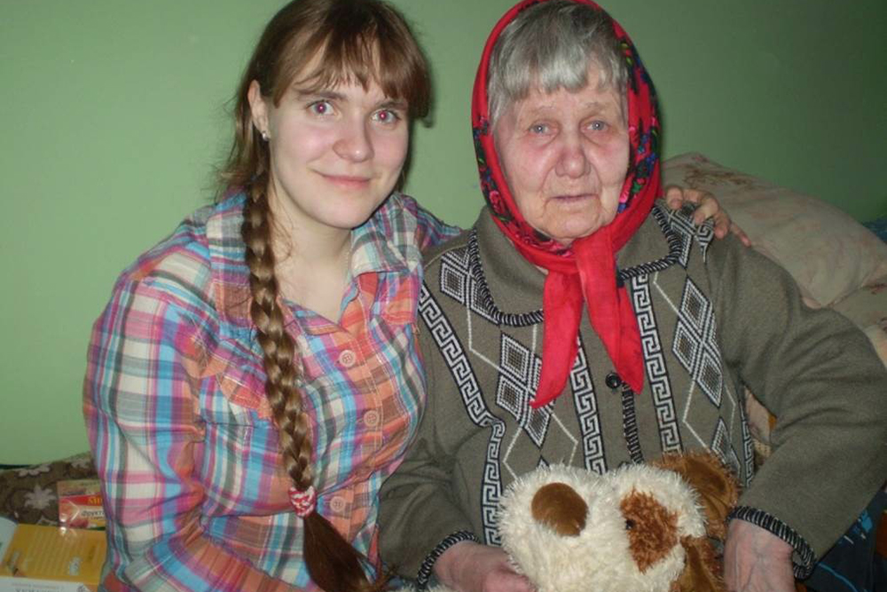 Бабушка, с которой мы постоянно переписывались, — Анна Дмитриевна Верещагина из Солгинского дома престарелых в Архангельской области