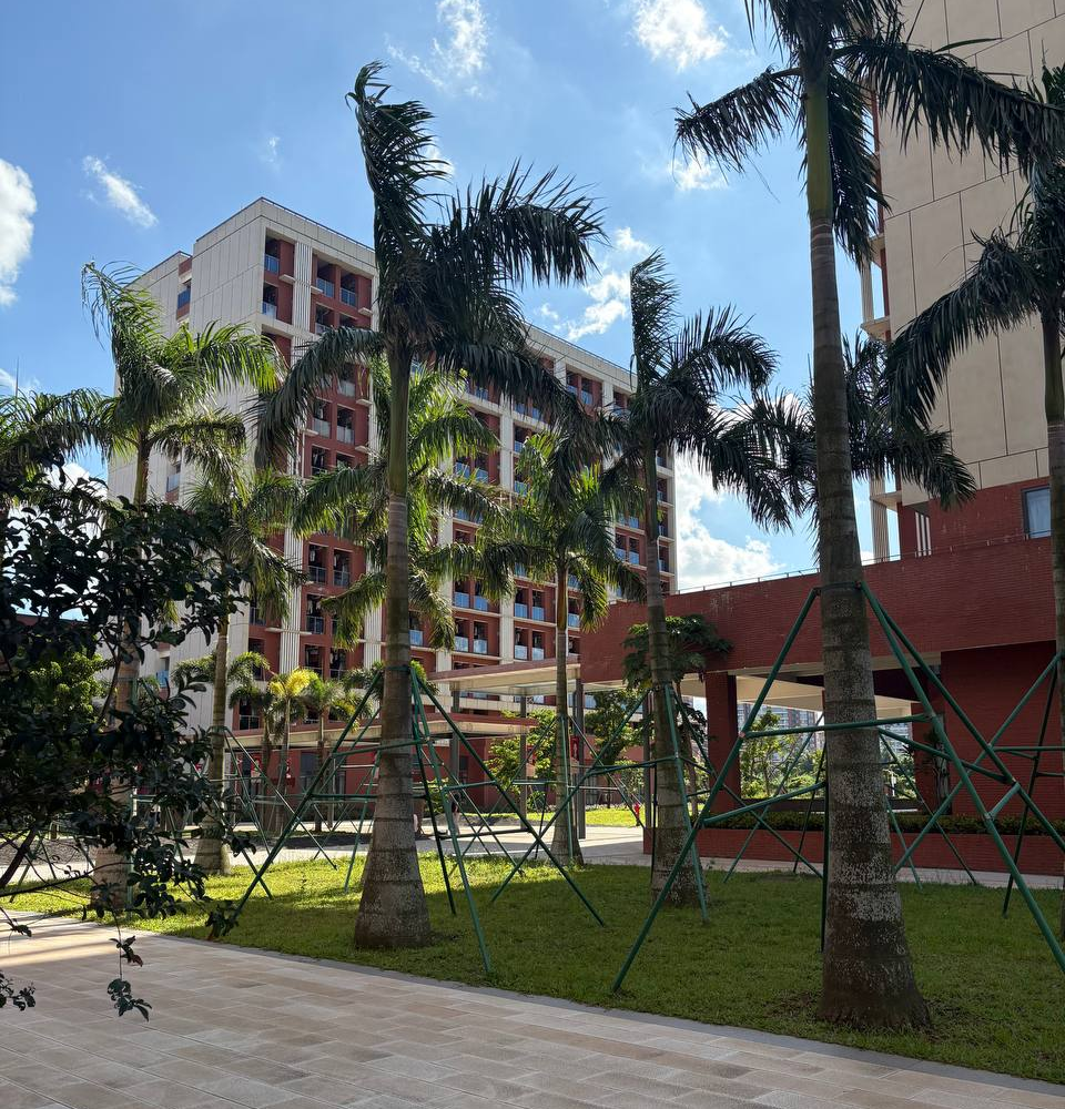 Кампус Хайнаньского университета у озера Guanlan