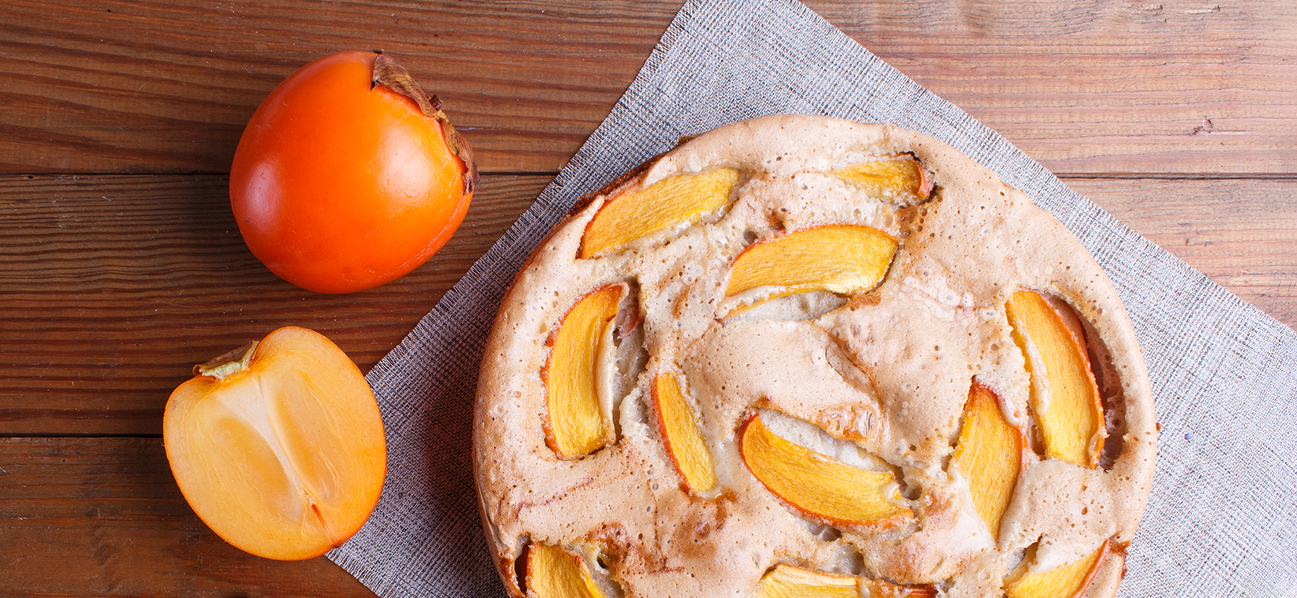 Соус, салат, печенье и варенье: 16 идей, что приготовить с хурмой