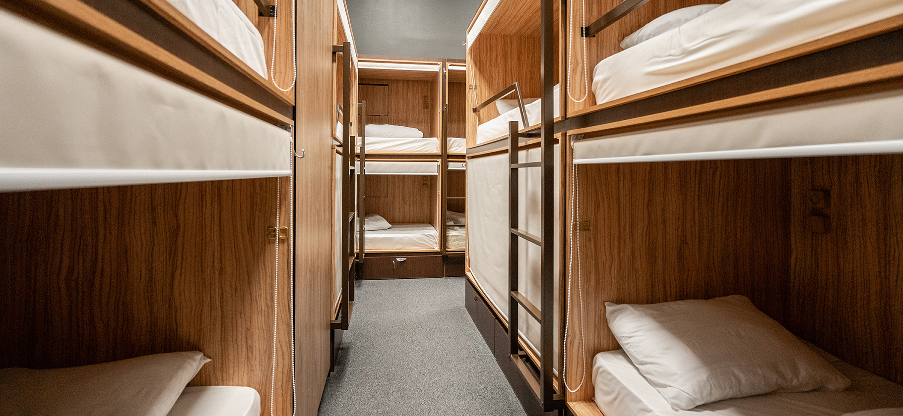 Правительство Москвы подало около 60 исков об изъятии помеще­ний хостелов в жилых домах