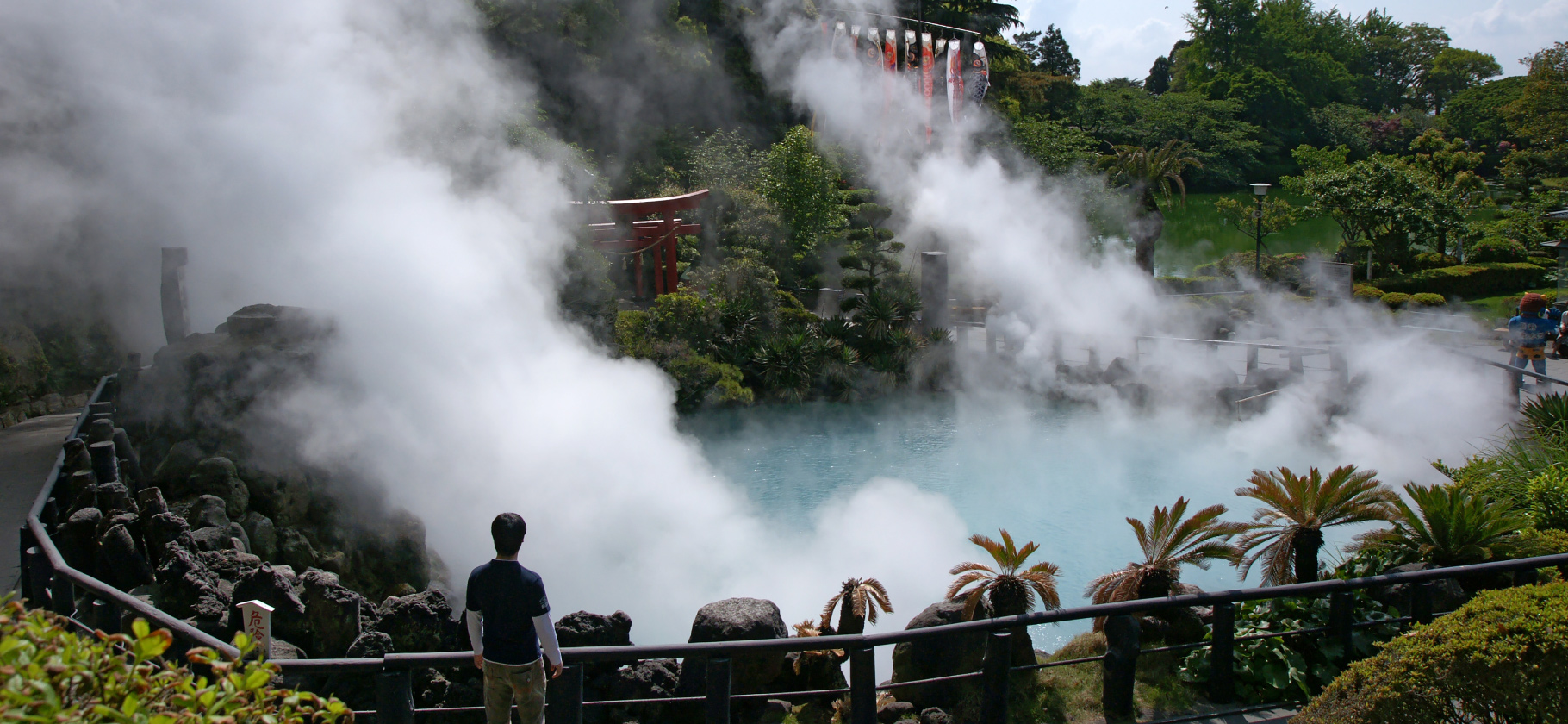 10 популярных курортов с горячими источниками в Японии