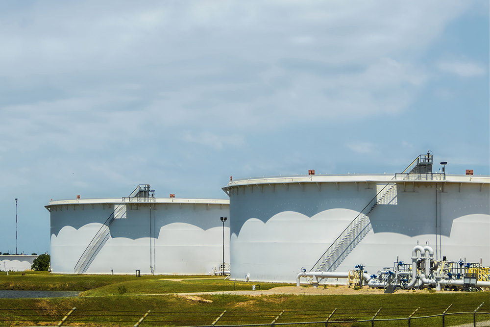 Нефтехранилища США в Кушинге. Источник: Svineyard / Shutterstock