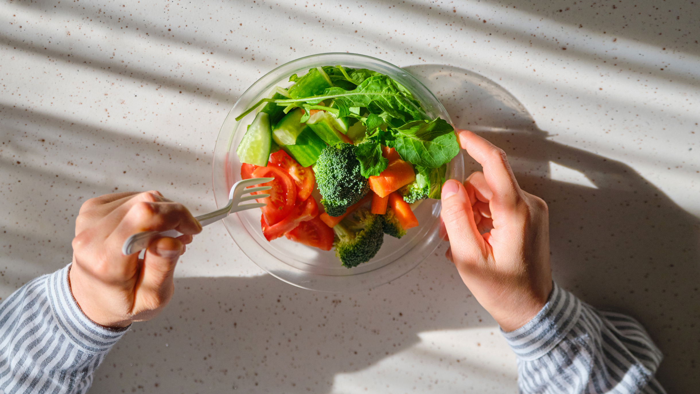 «Метод тарелки — наше все»: 8 советов, как регулярно питаться с пользой для организма