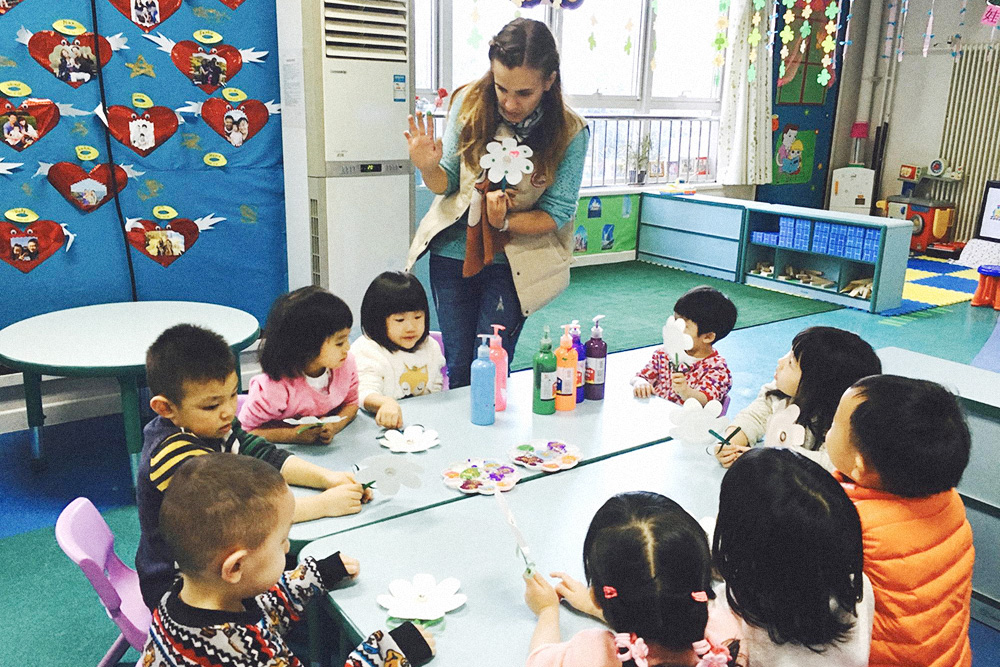 Первый вопрос, который мне задавали о китайцах: различаю ли я лица детей в детском саду. На мой взгляд, они все не похожи, а когда проводишь с ними каждый день — становятся милыми и любимыми