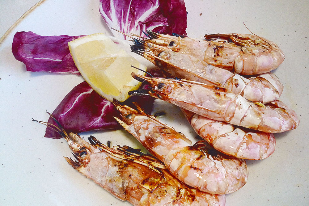 Из морепродуктов на Сардинии мне понравились креветки на гриле