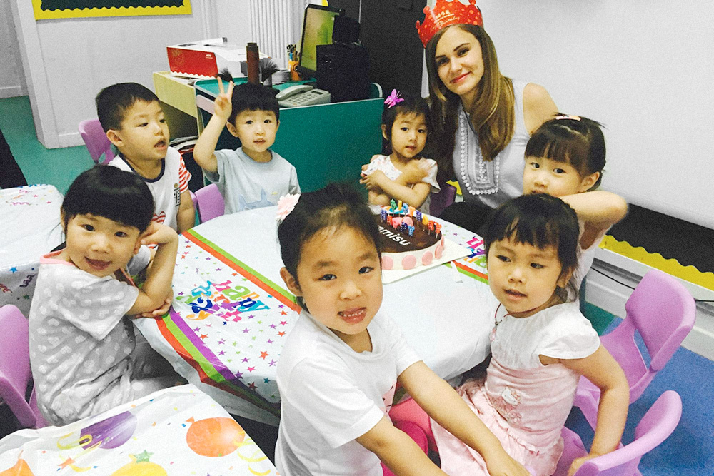Первый вопрос, который мне задавали о китайцах: различаю ли я лица детей в детском саду. На мой взгляд, они все не похожи, а когда проводишь с ними каждый день — становятся милыми и любимыми