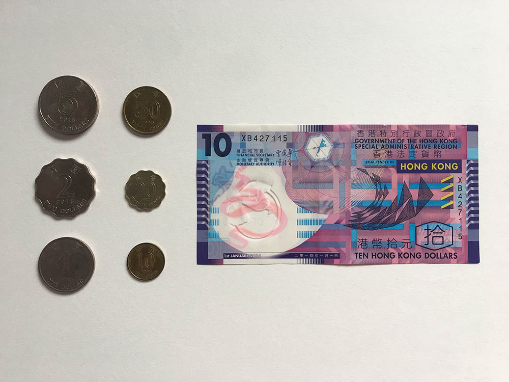 Монеты и купюры в 10 HKD выпускает только правительство