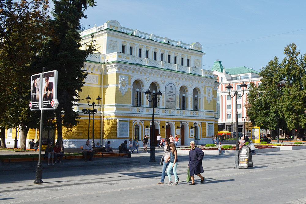 Нижегородский академический театр драмы работает в этом здании уже 122 года. В городе сформировалась своя актерская школа, в 2018 году ей исполнилось 100 лет