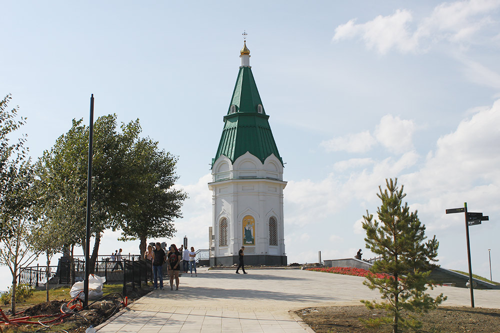 Главная достопримечательность Красноярска — часовня Параскевы Пятницы с десятирублевой купюры