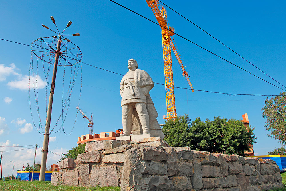 Памятник Емельяну Пугачеву. Фото: Dmitry Erokhin / Shutterstock