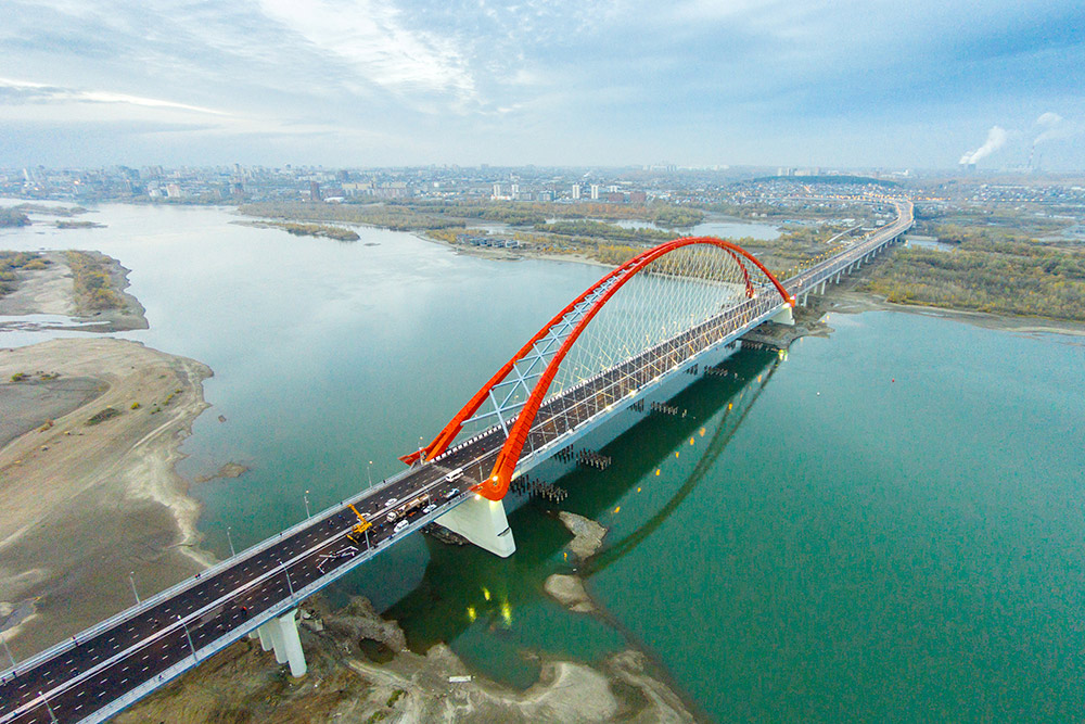 Мост почти готов, осень 2014. Фото: Максим Ретивых