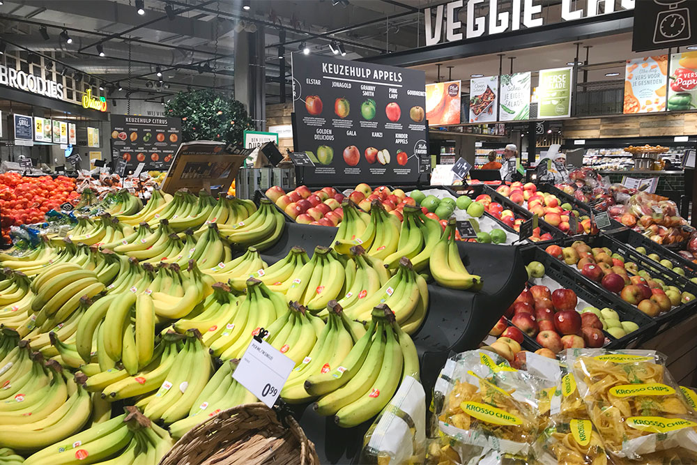 Бананы в супермаркете дешевле, чем на рынке