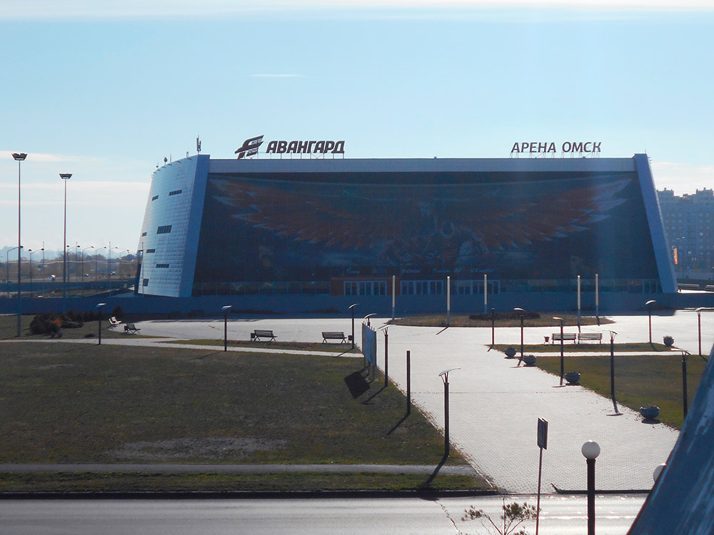 «Арена-Омск» — ледовый дворец, где играл «Авангард». В этом году она треснула, и играть там больше нельзя
