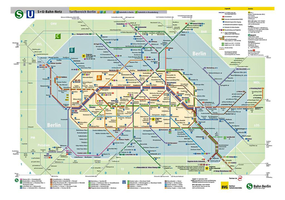 Карта общественного транспорта Берлина. Зоны показаны разными цветами