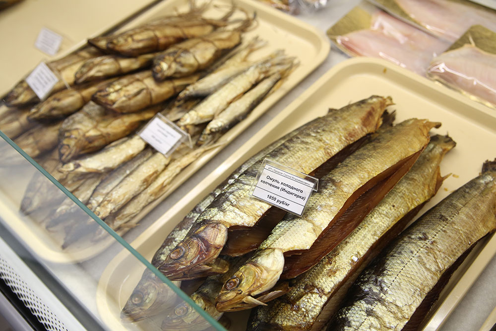 Вкус копченой рыбы меньше зависит от сезона — такая рыба хорошо продается круглый год