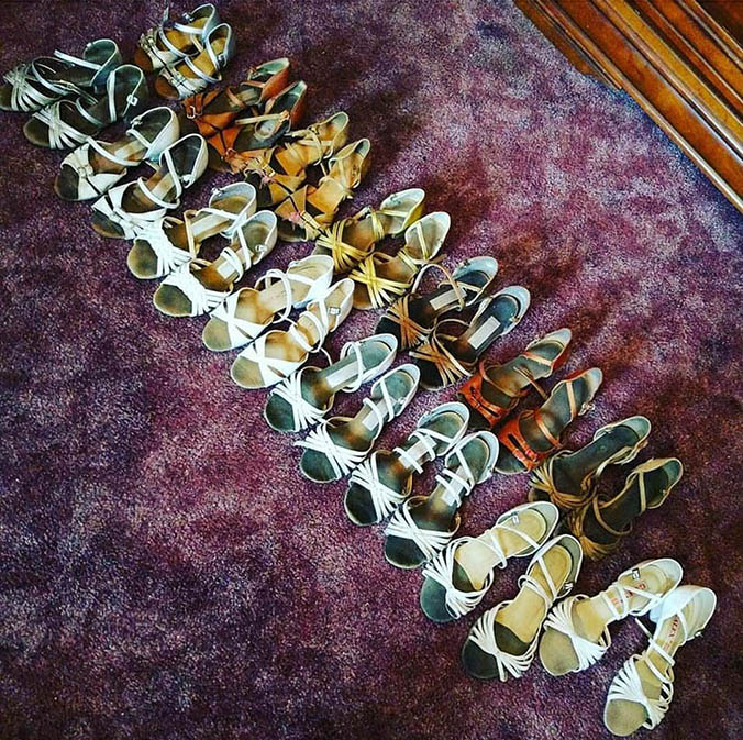 Часть обуви для тренировок и выступлений, которая накопилась у Вари за 6 лет, — всего 15 пар