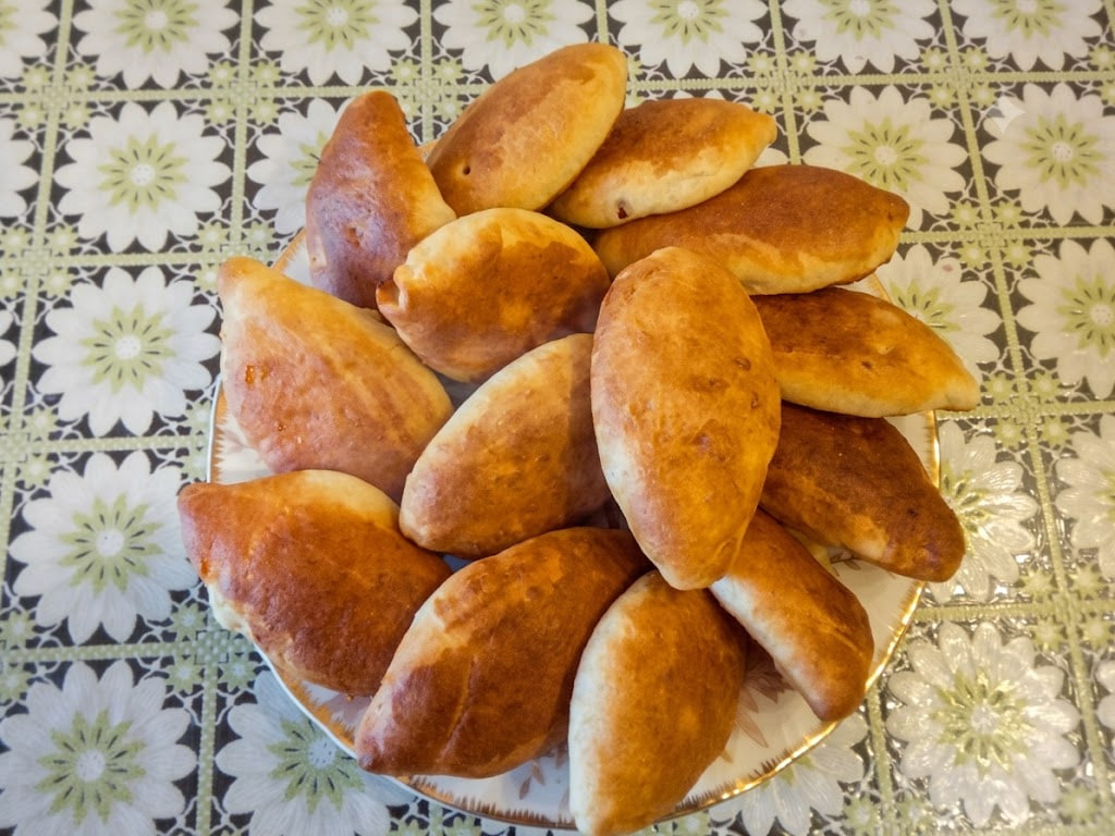 Пирожки печеные