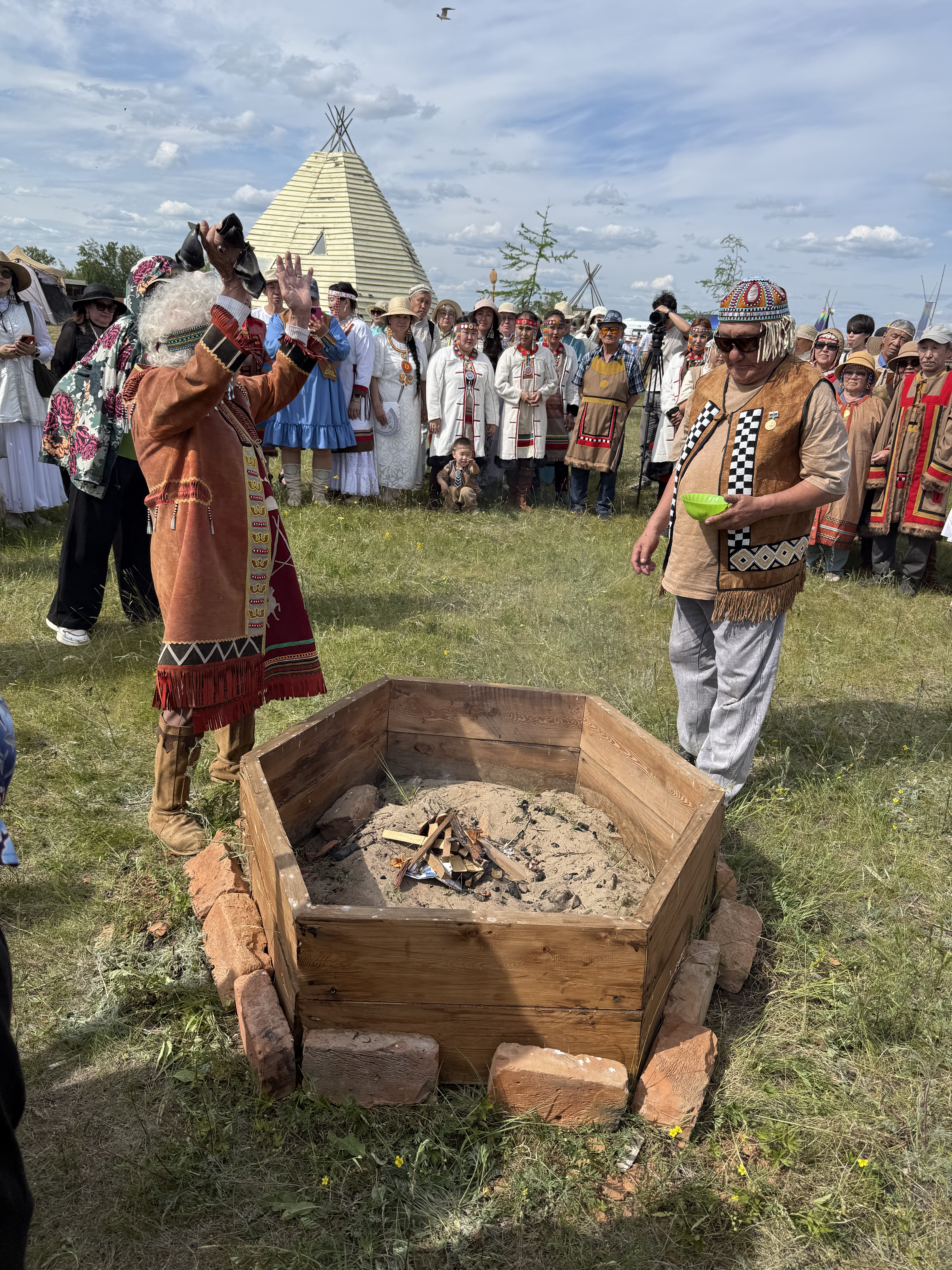 Обряд благословения северных народов Якутии
