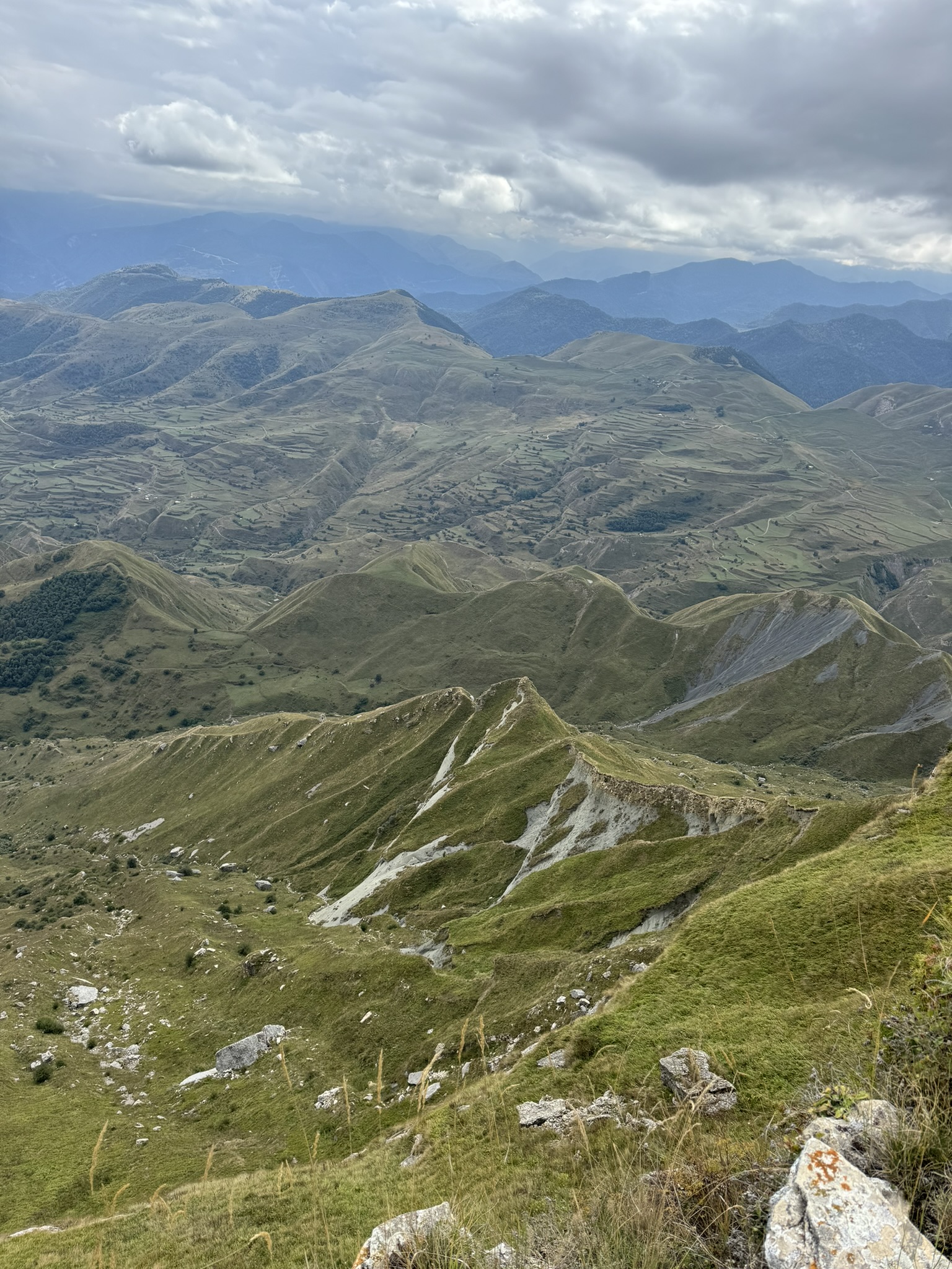 Виды с Гунибского плато