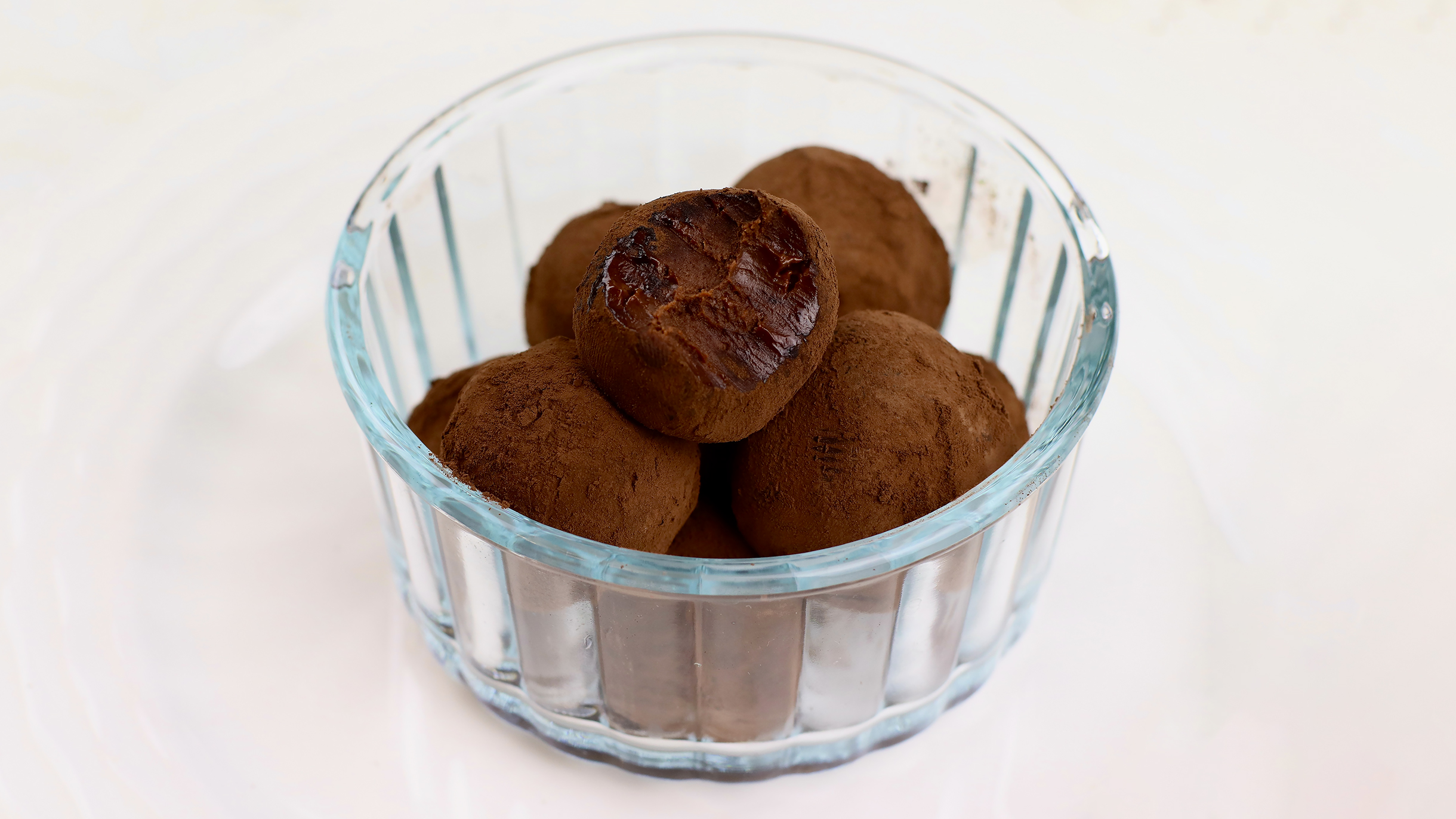 Рецепт дня – полезные конфеты из сухофруктов и орехов