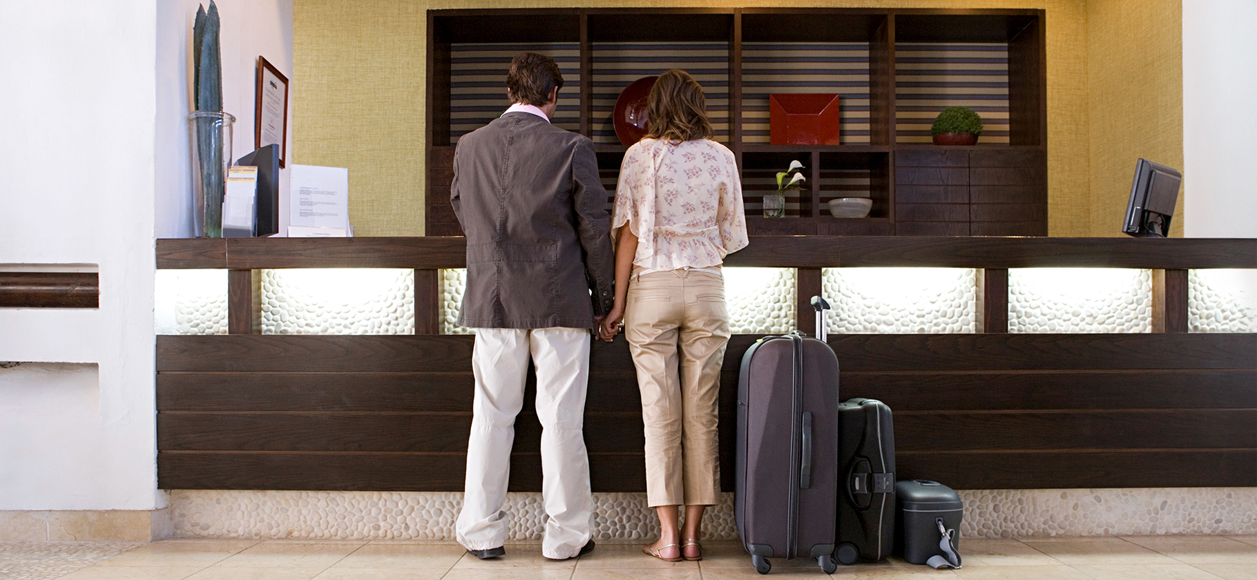 Россияне теперь могут заселяться в отели по загранпаспорту, а с 1 января — по водительскому удостоверению