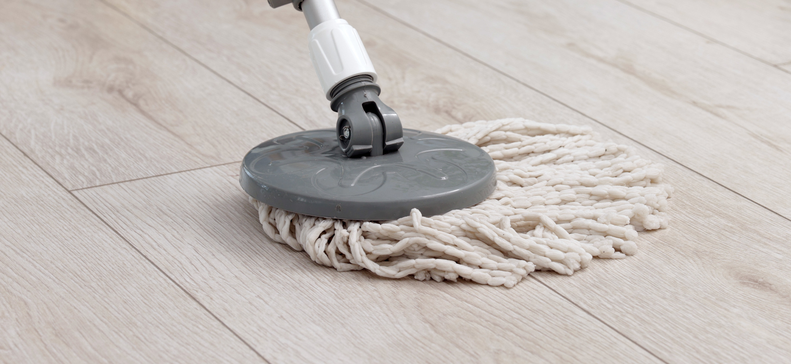Чем лучше мыть паркет, керамо­гранит, ламинат и другие покрытия