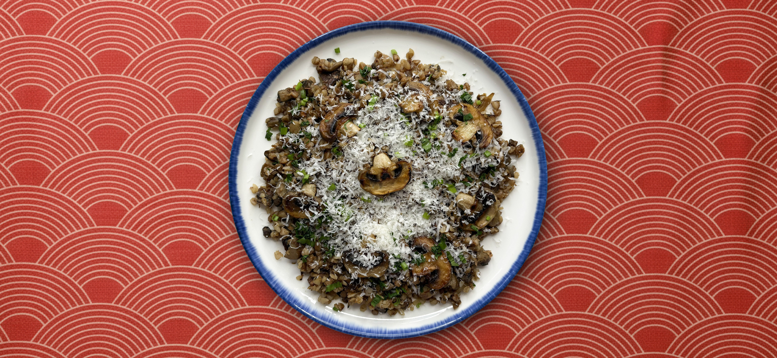 Рецепт гречки с грибами и луком — сытный гарнир на неделю