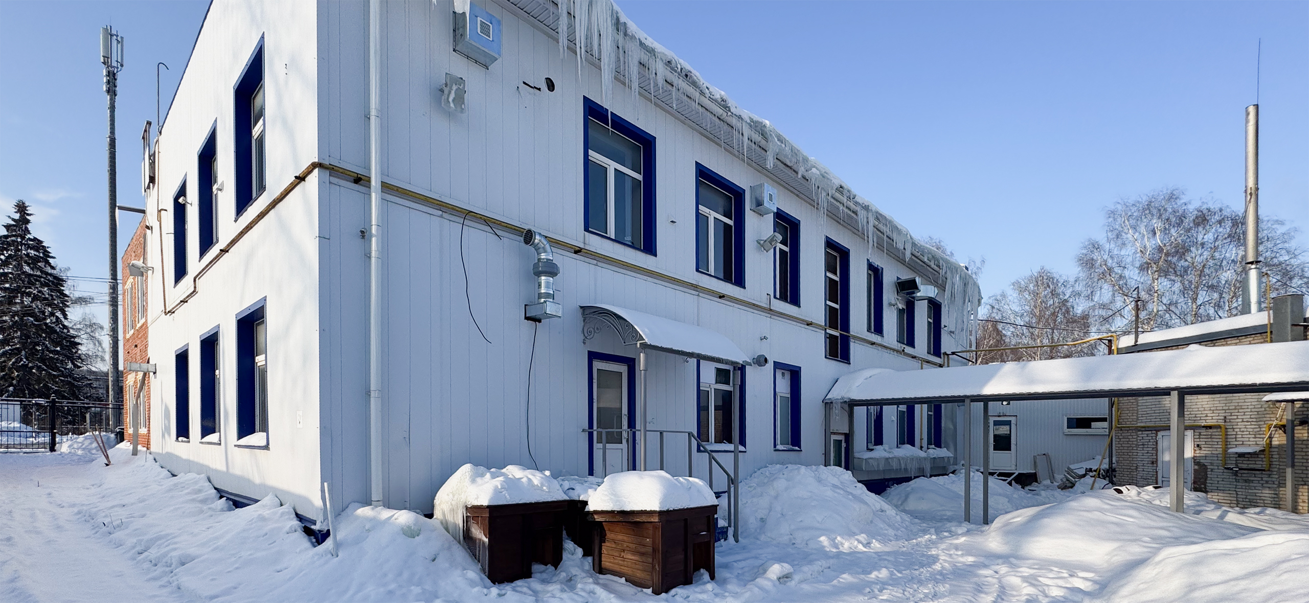 «Строим в условиях ограниченного бюджета»: фонд помощи животным возводит ветцентр под Пензой