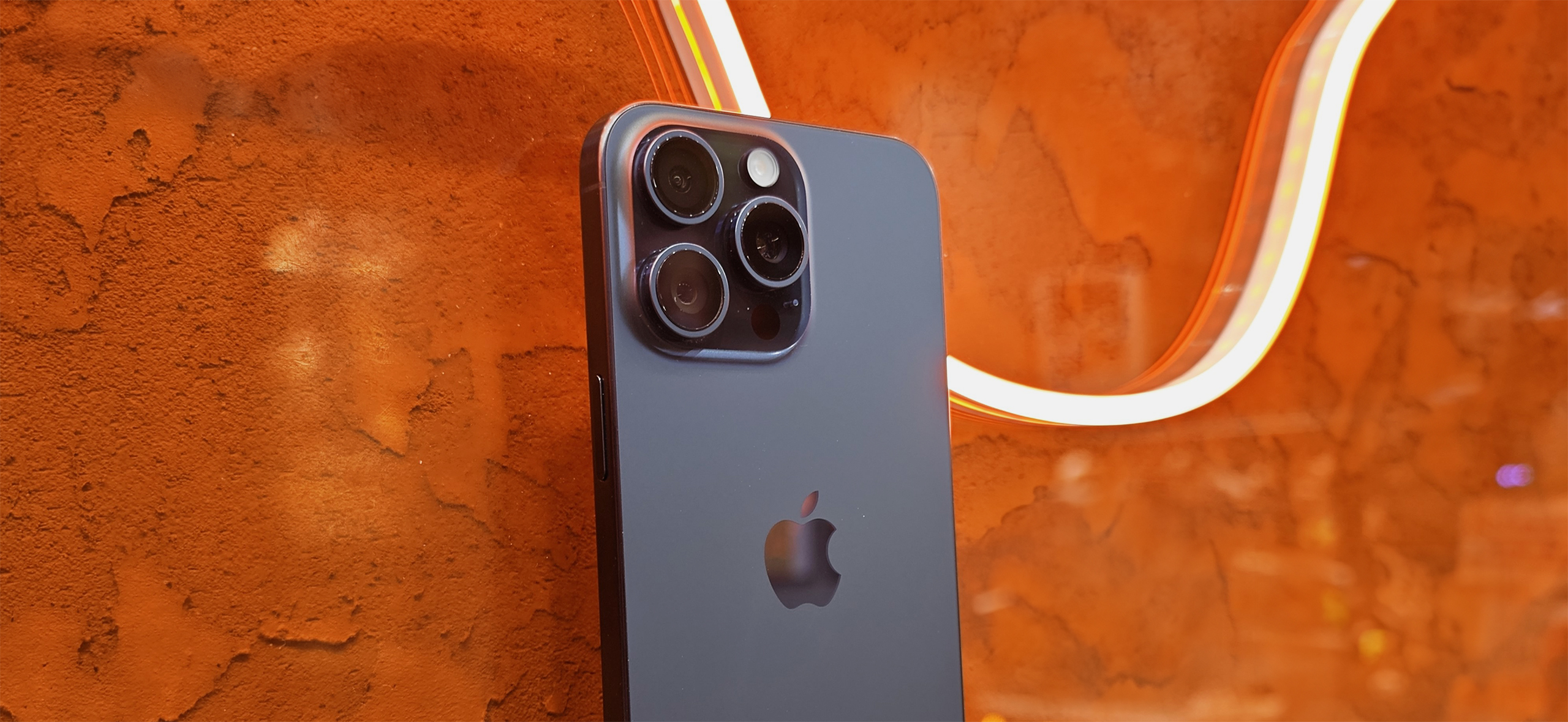 iPhone 15 Pro Max: обзор самого мощного и удобного из «больших» Айфонов