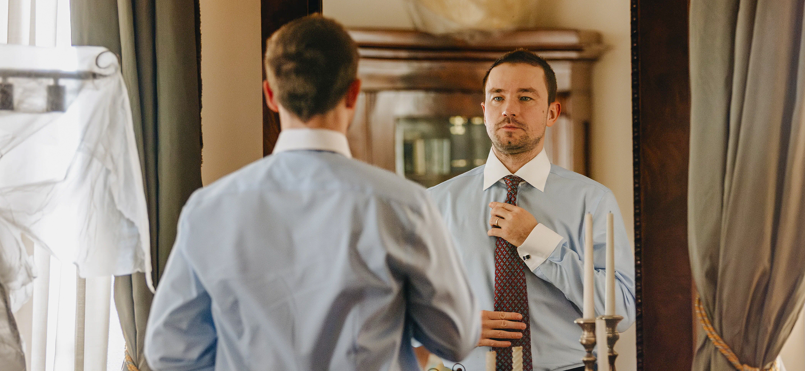 «Коммерсант»: стоит ли​ смотреть тюремный триллер с Александром Петровым