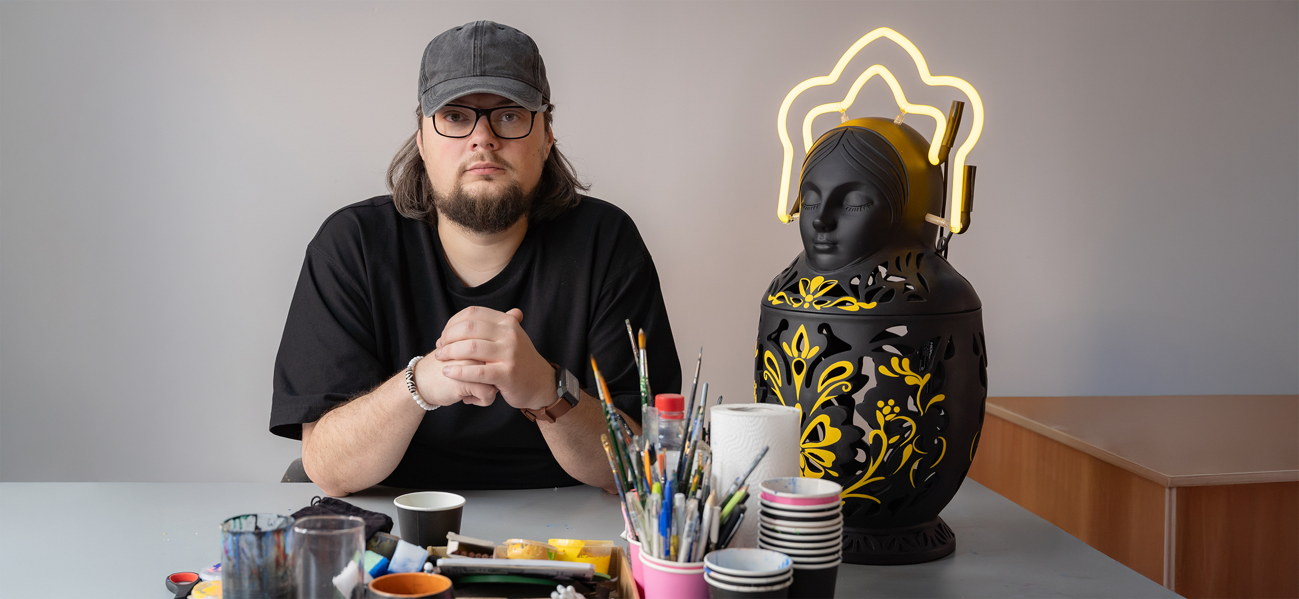 «Сделали вещь со Сталиным — минус 10 000 под­писчиков»: я делаю подставки для Алисы за 70 000 ₽