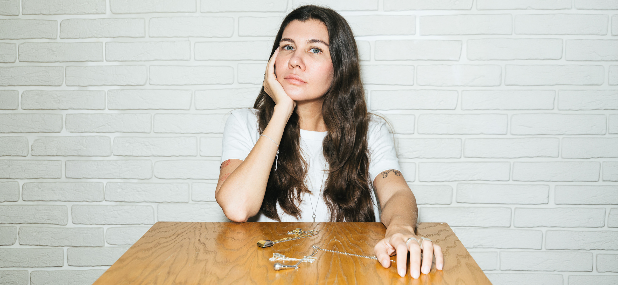 Как я сделала бренд украшений со своими стихами и зараба­тываю 500 000 ₽ в месяц