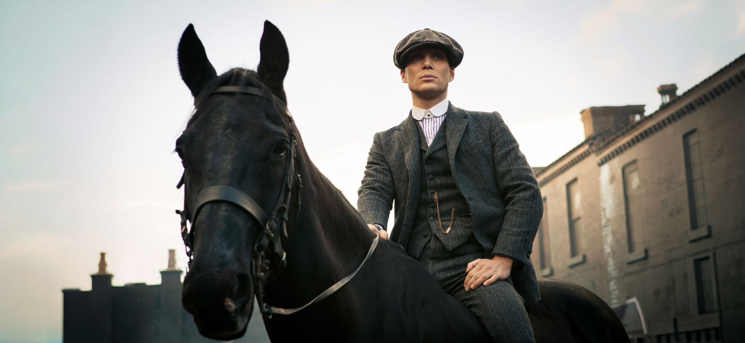 «Острые козырьки»: за что любят ультрамегахороший сериал — и почему это не просто драма о бандитах (18+)