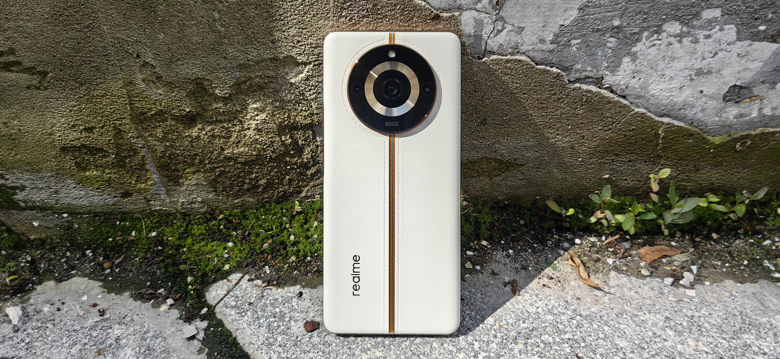 Realme 11 Pro+: обзор стильного смартфона с камерой 200 Мп и корпусом из экокожи