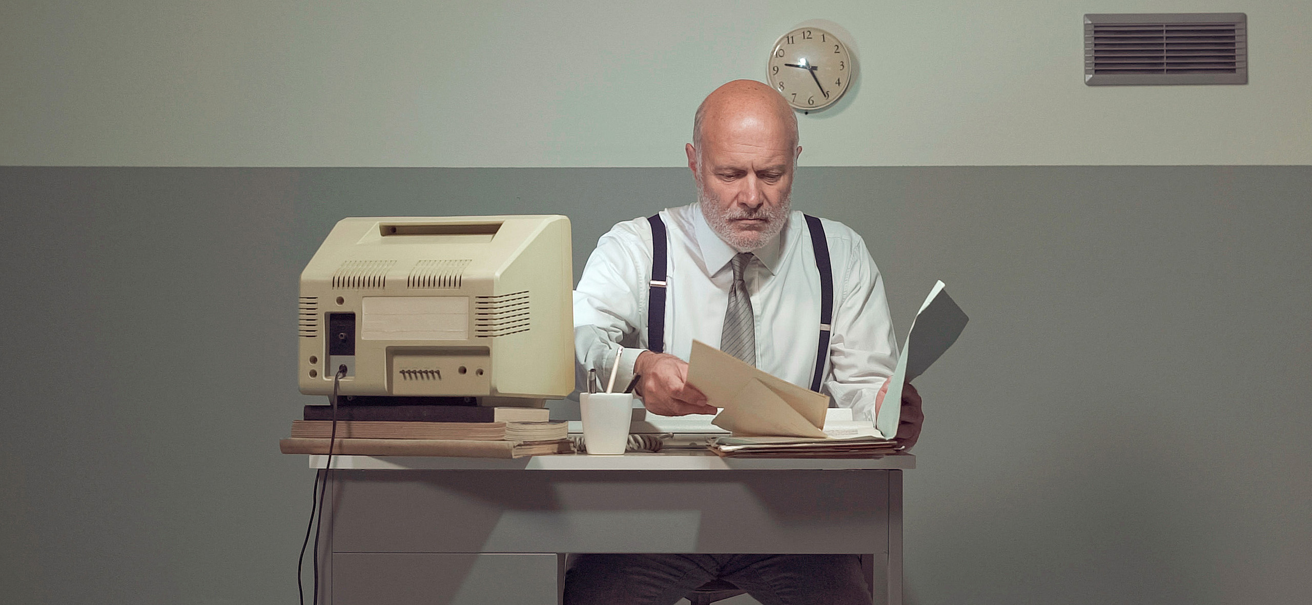 «Возвращаемся к смс и почте»: как бизнес ищет замену «Телеграму»