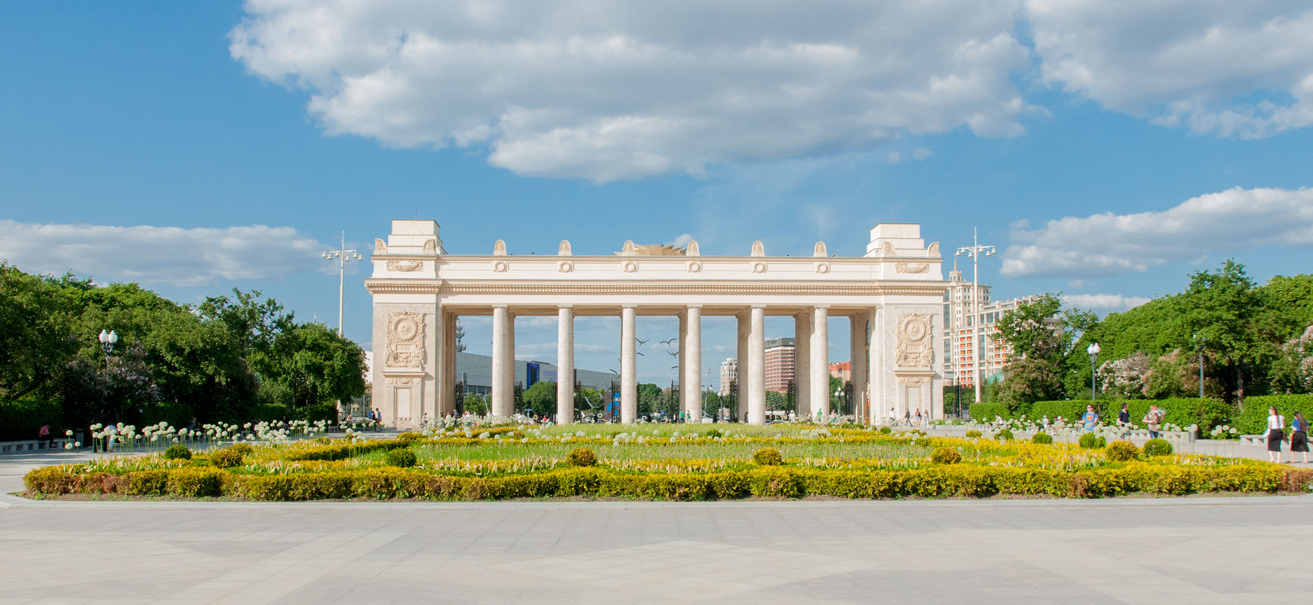Выпускной в парке Горького в Москве: когда пройдет, как купить билет, кто будет выступать