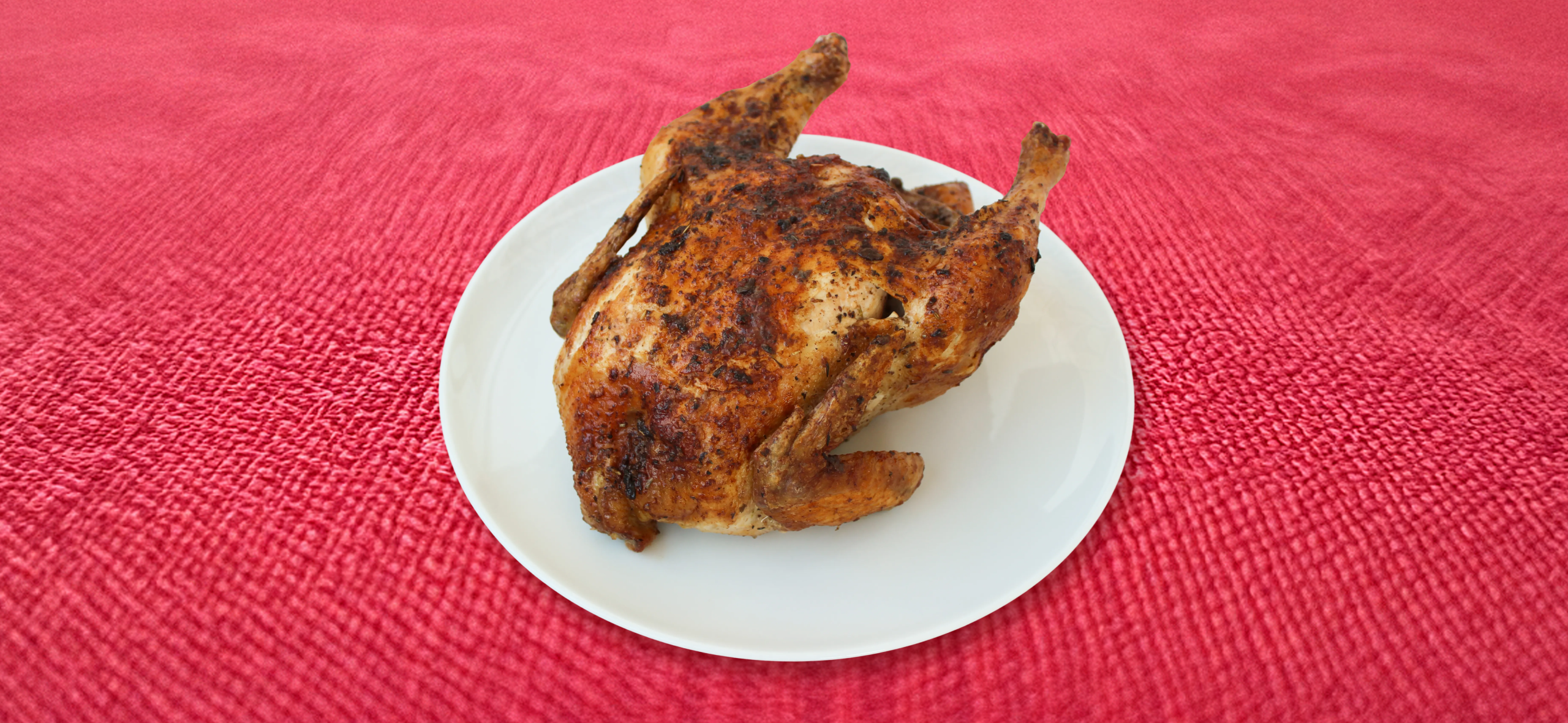 Рецепт целой курицы в духовке — со сли­воч­ным маслом и чесноком