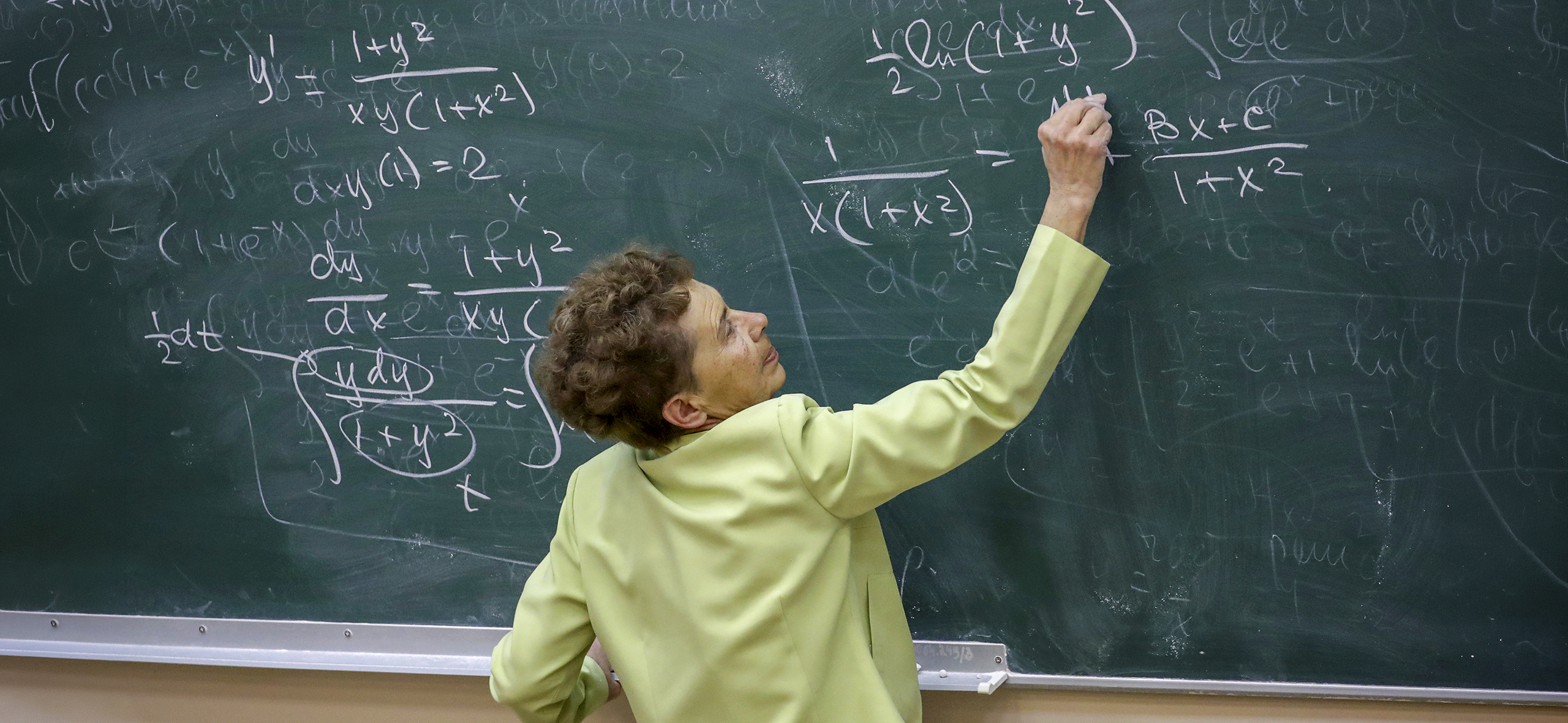 Мировая образо­вательная политика — 2026: что изменилось в школах и вузах