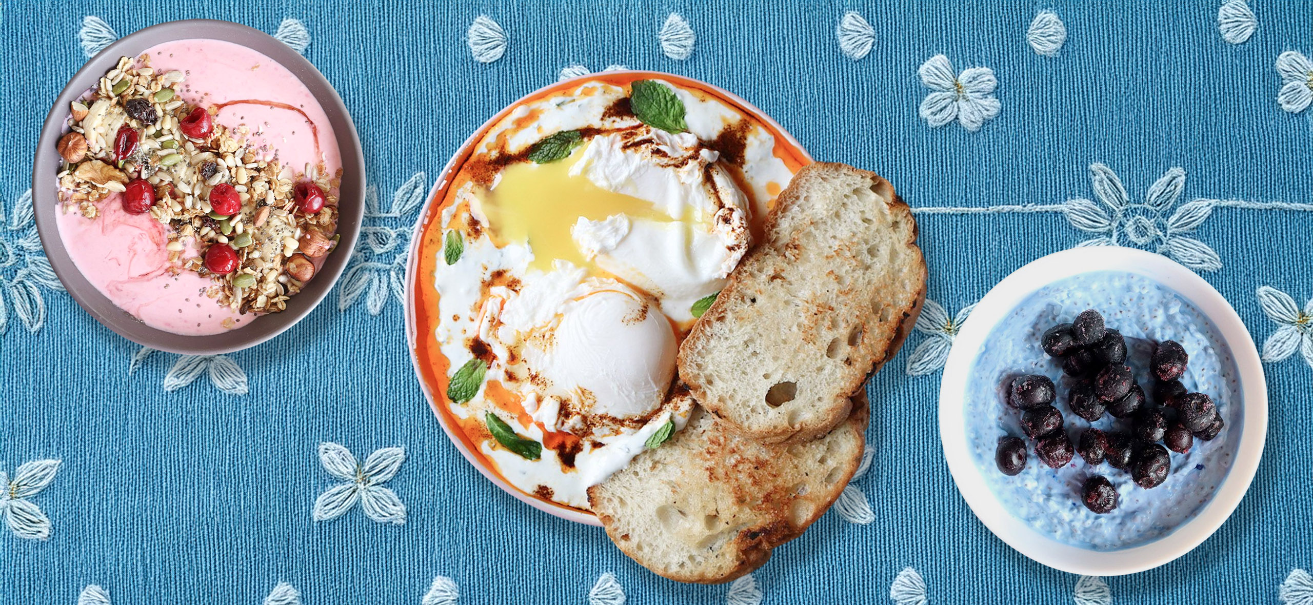 Яйца по-турецки, мясная запеканка и мороженое: 10 сытных и сладких рецептов с йогуртом