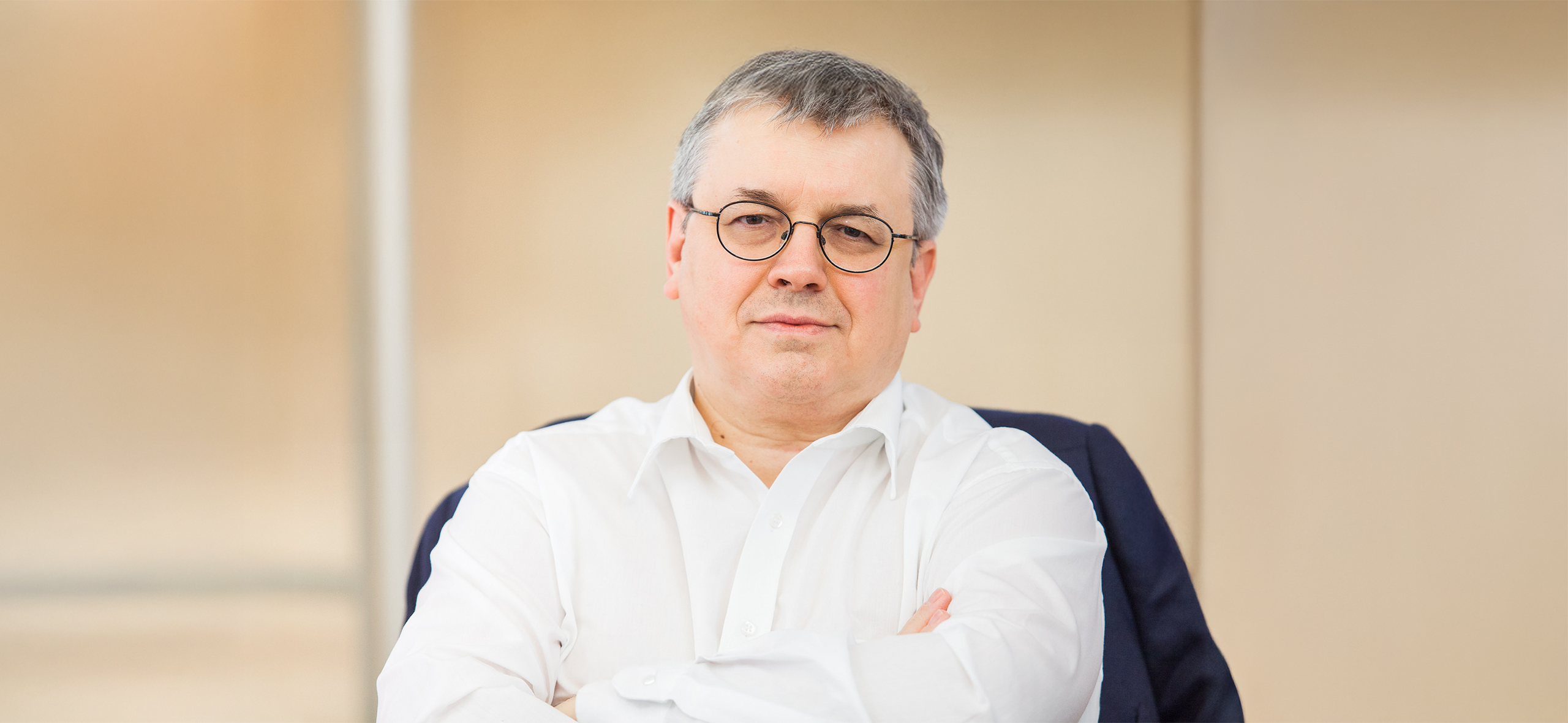 «Эффект, будто из деревни переехал в город»: Ярослав Кузьминов — о мар­кетплейсах и само­занятых