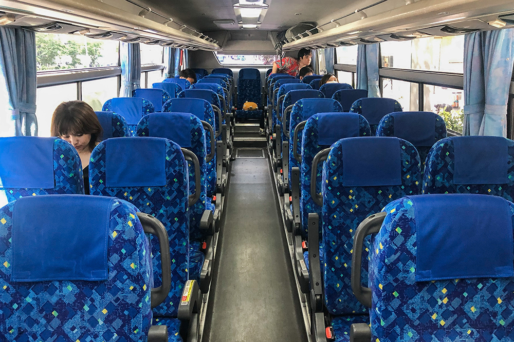 Внутри автобуса