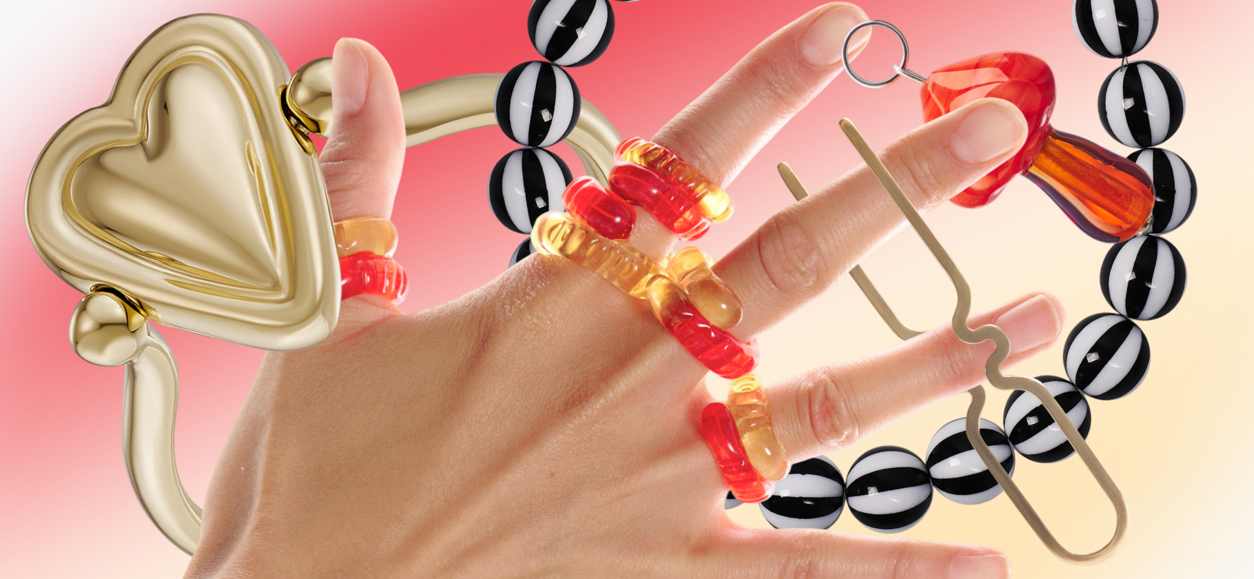 Украшения месяца: кольца из мармелад­ных червячков, шпильки и серьги от сглаза