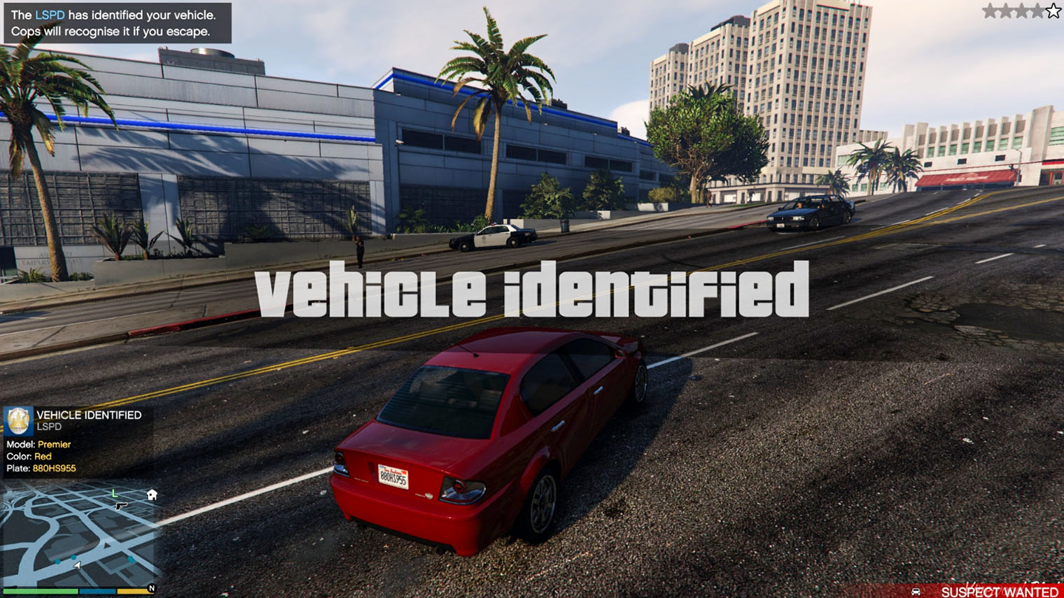Мод сообщает, какой автомобиль сейчас в розыске и каков статус погони. © GTA Mods