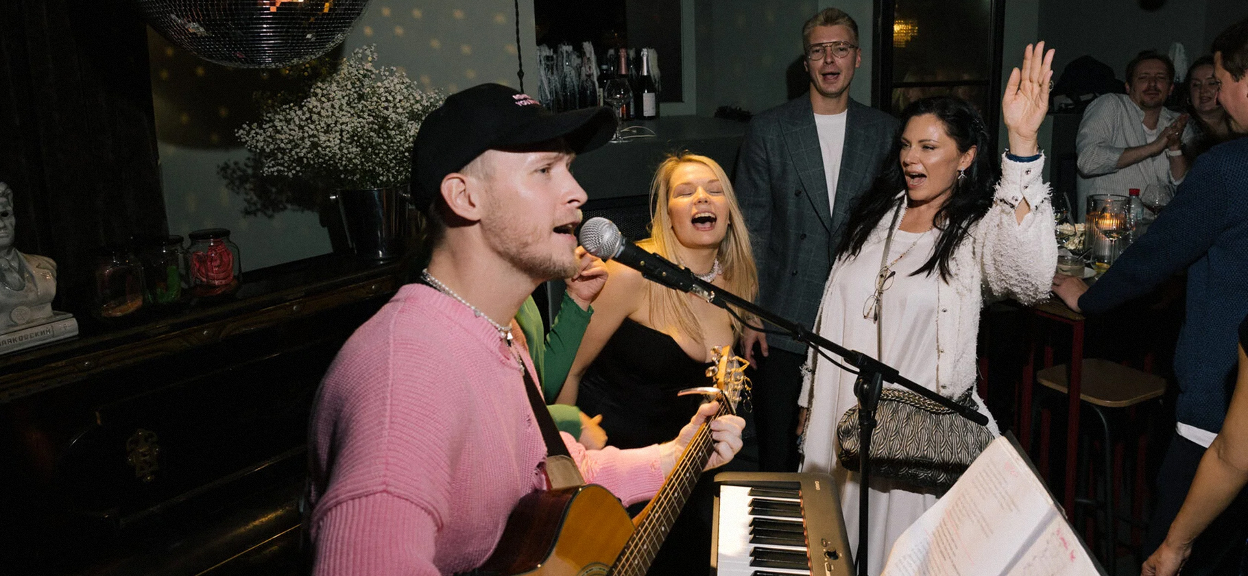 В Москве открыли филиал петербург­ского кабаре «Шум»