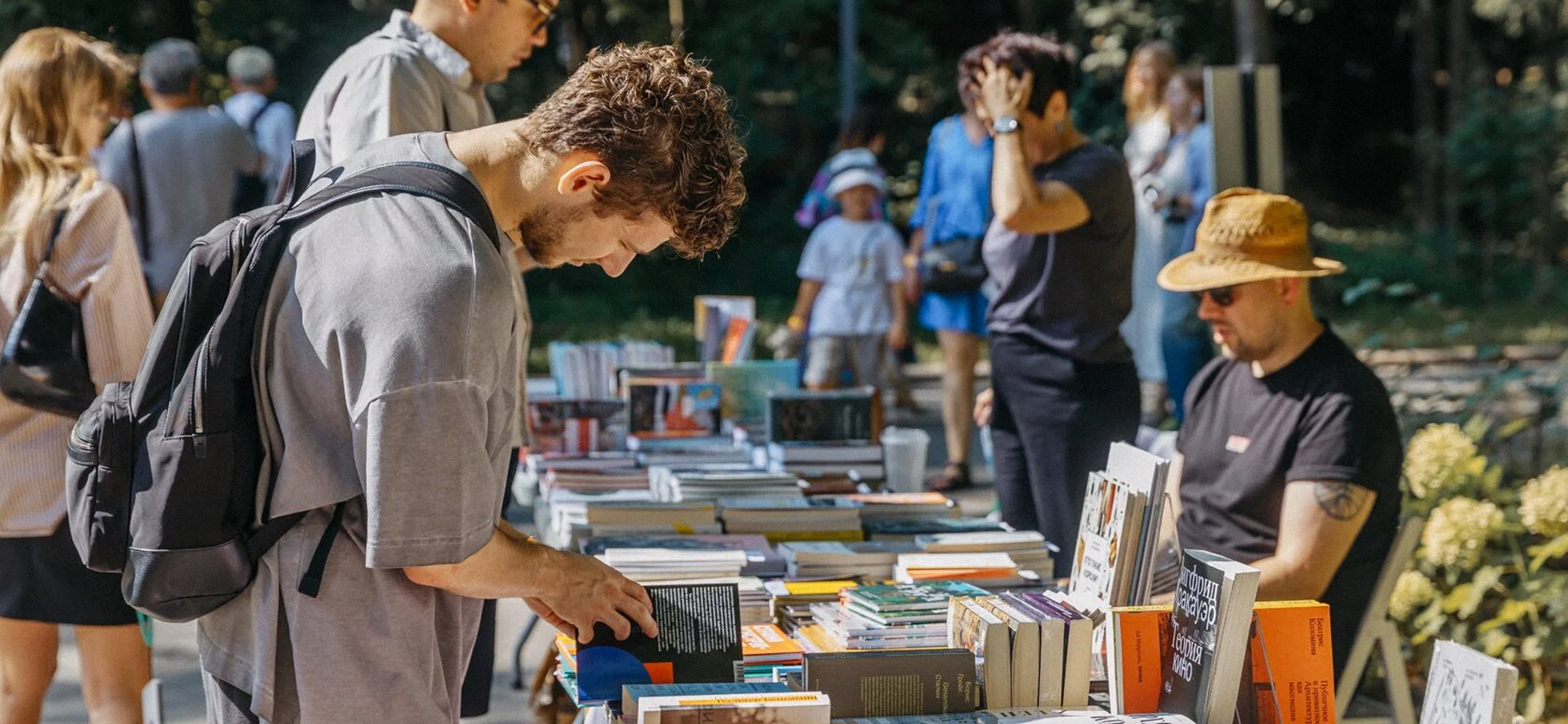 Сбор полотна воспо­минаний и книжный рейв: в Переделкине пройдет бесплатный литературный фестиваль