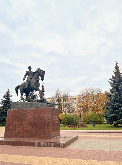 Памятник Георгию Жукову открыли в 2015 году в честь 70⁠-⁠летия Великой Победы