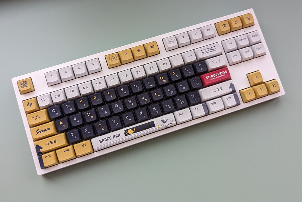 Dark Project KD83A с альтернативным набором клавиш